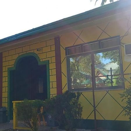 Rodel Yellow Hauz Itaytay Εξωτερικό φωτογραφία